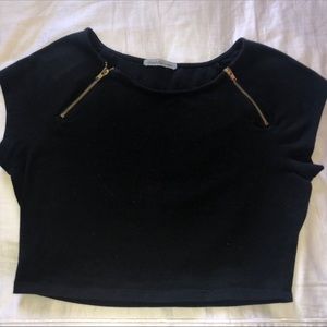 Black short sleeve crop top